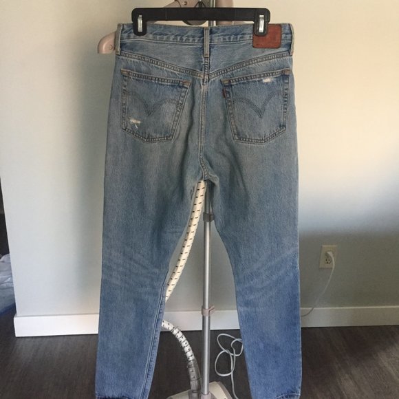 Distressed Levi's - Picture 2 of 4